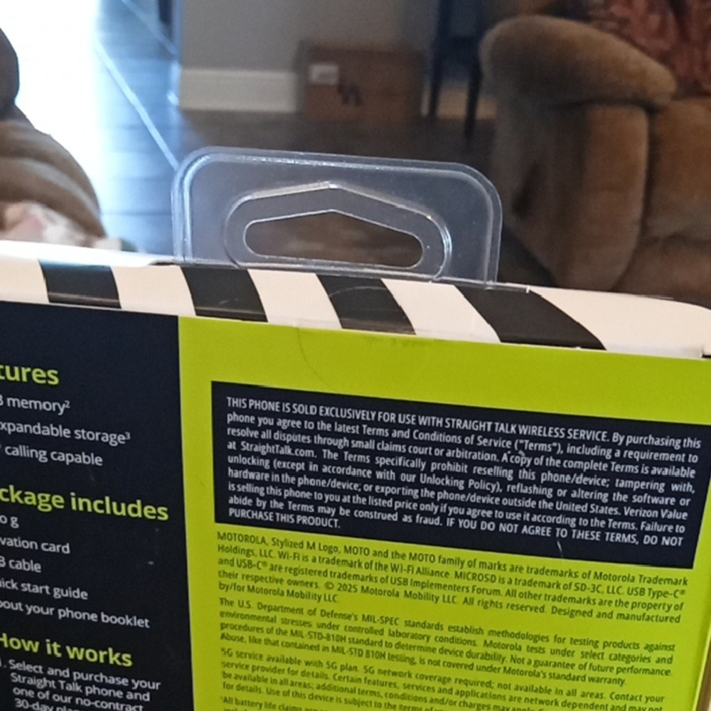 Motorola Moto G 5G - Black and Green - Picture 3 of 4